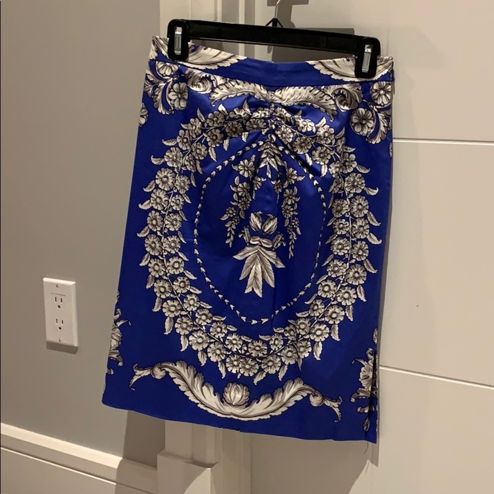 Gorgeous blue patterned skirt